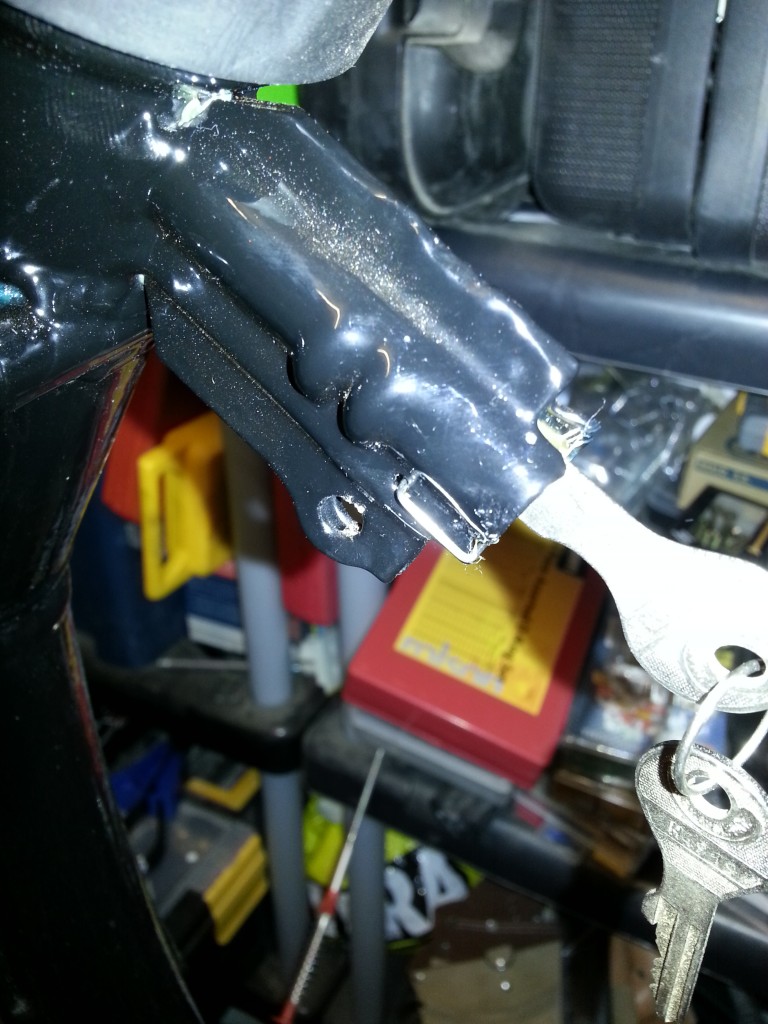 Steering column lock Building Bella